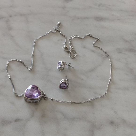 Jewelry - Picture 5 of 5